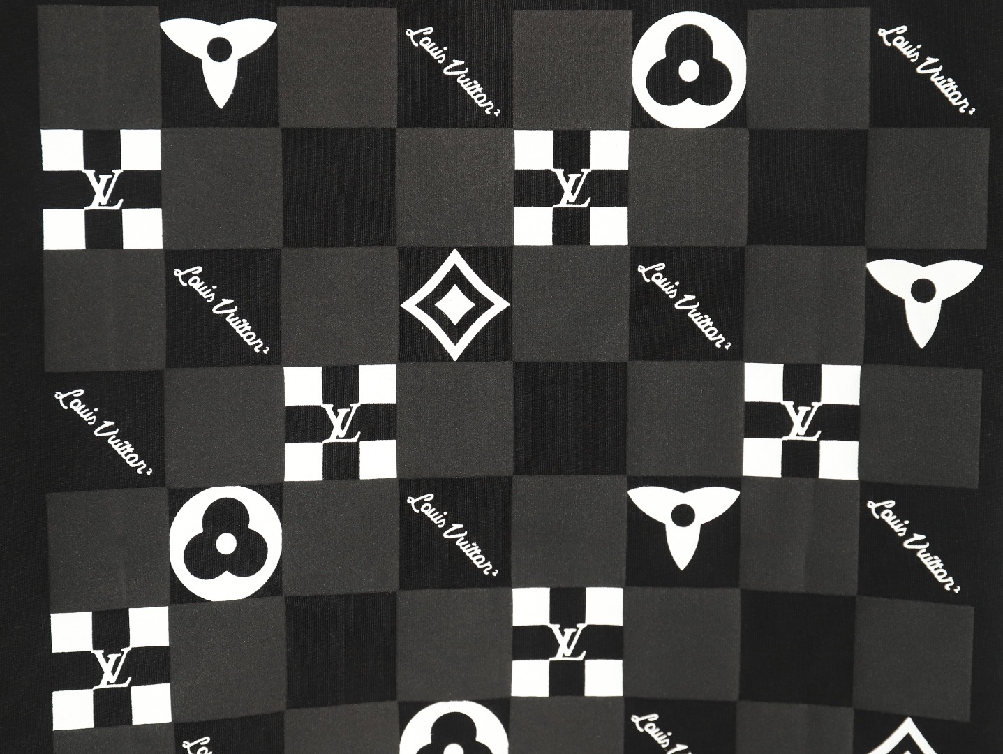 l0*is V*t0n back checkerboard short sleeve t-shirt tsk1