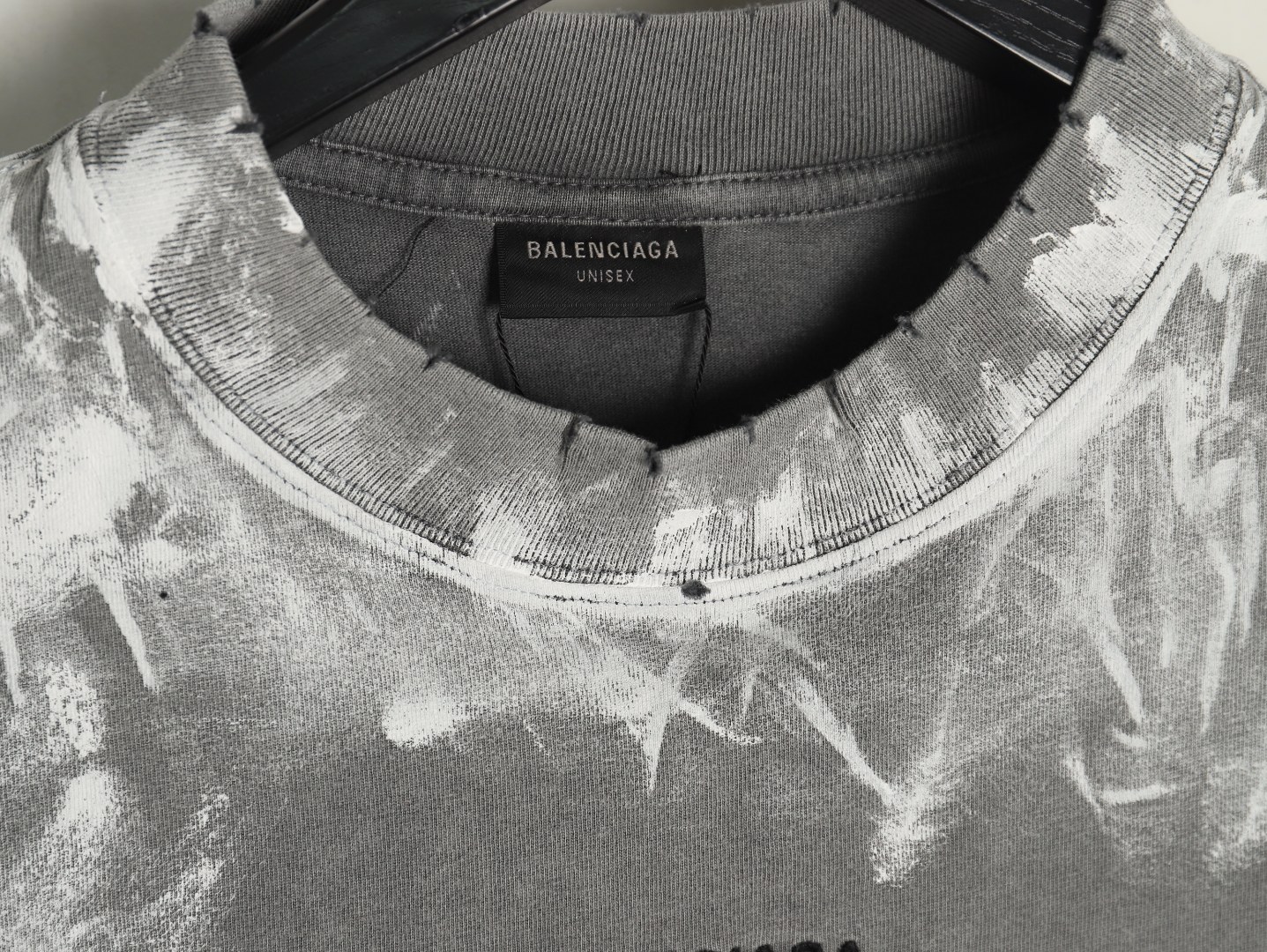 Ba*len*cia*ga mud-dyed graffiti embroidered washed short-sleeved t-shirt