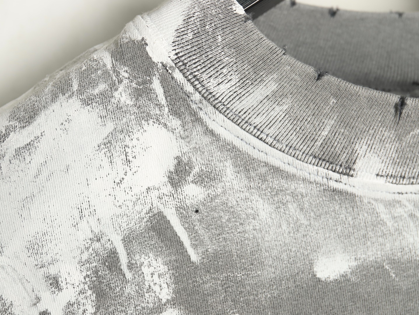 Ba*len*cia*ga mud-dyed graffiti embroidered washed short-sleeved t-shirt