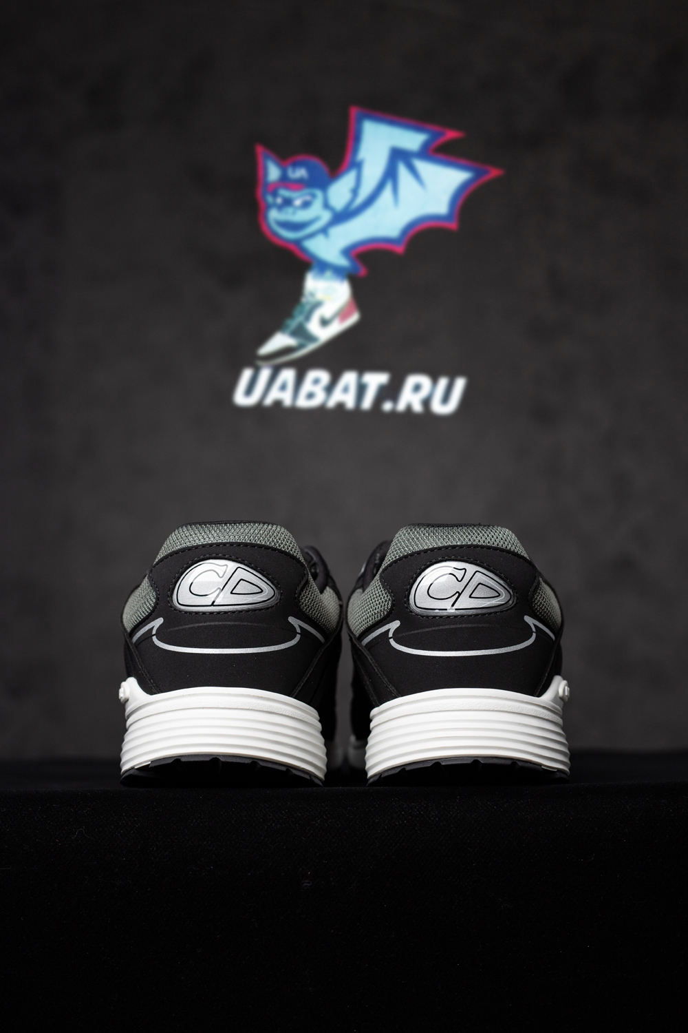 D*or b30 deep green black