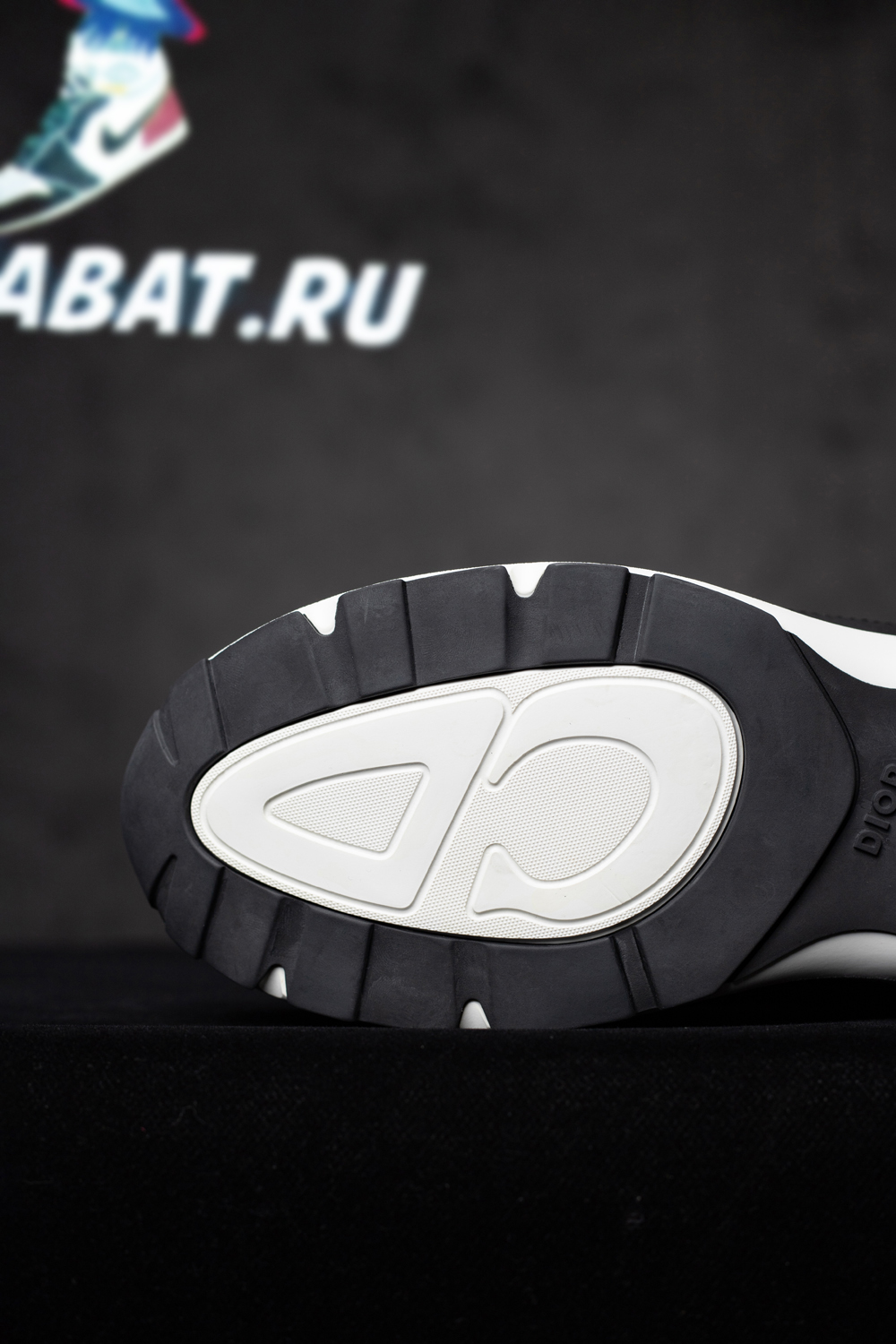 D*or b30 deep green black