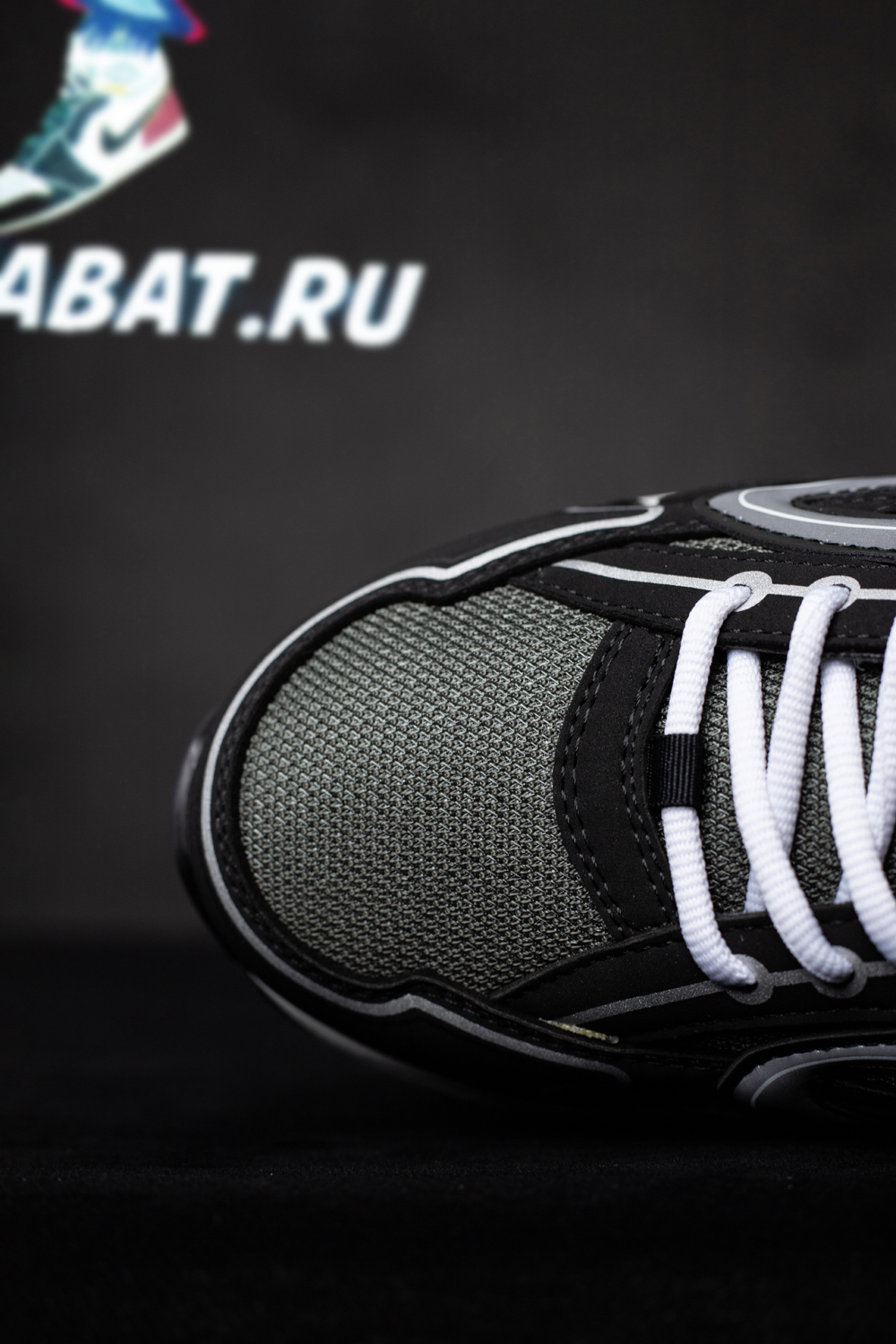 D*or b30 deep green black