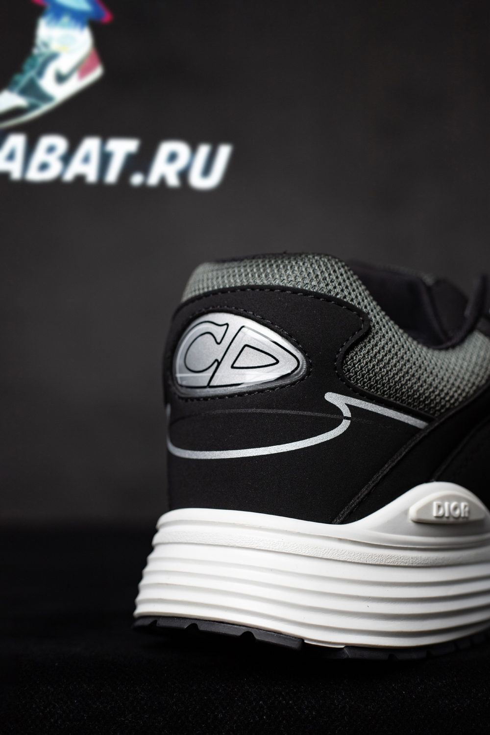 D*or b30 deep green black