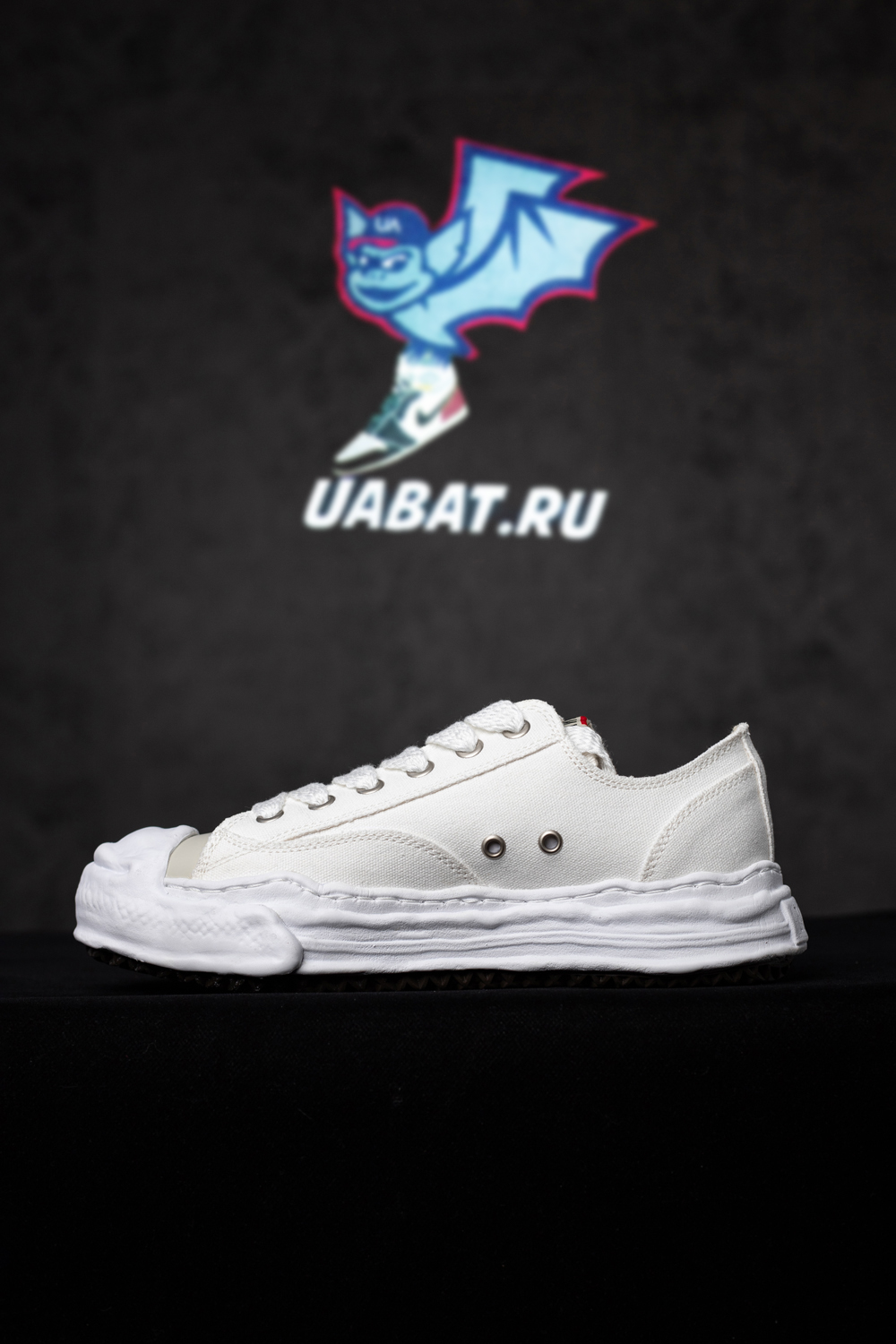 Ma*s*n mihara yasuhiro hank og sole canvas low white