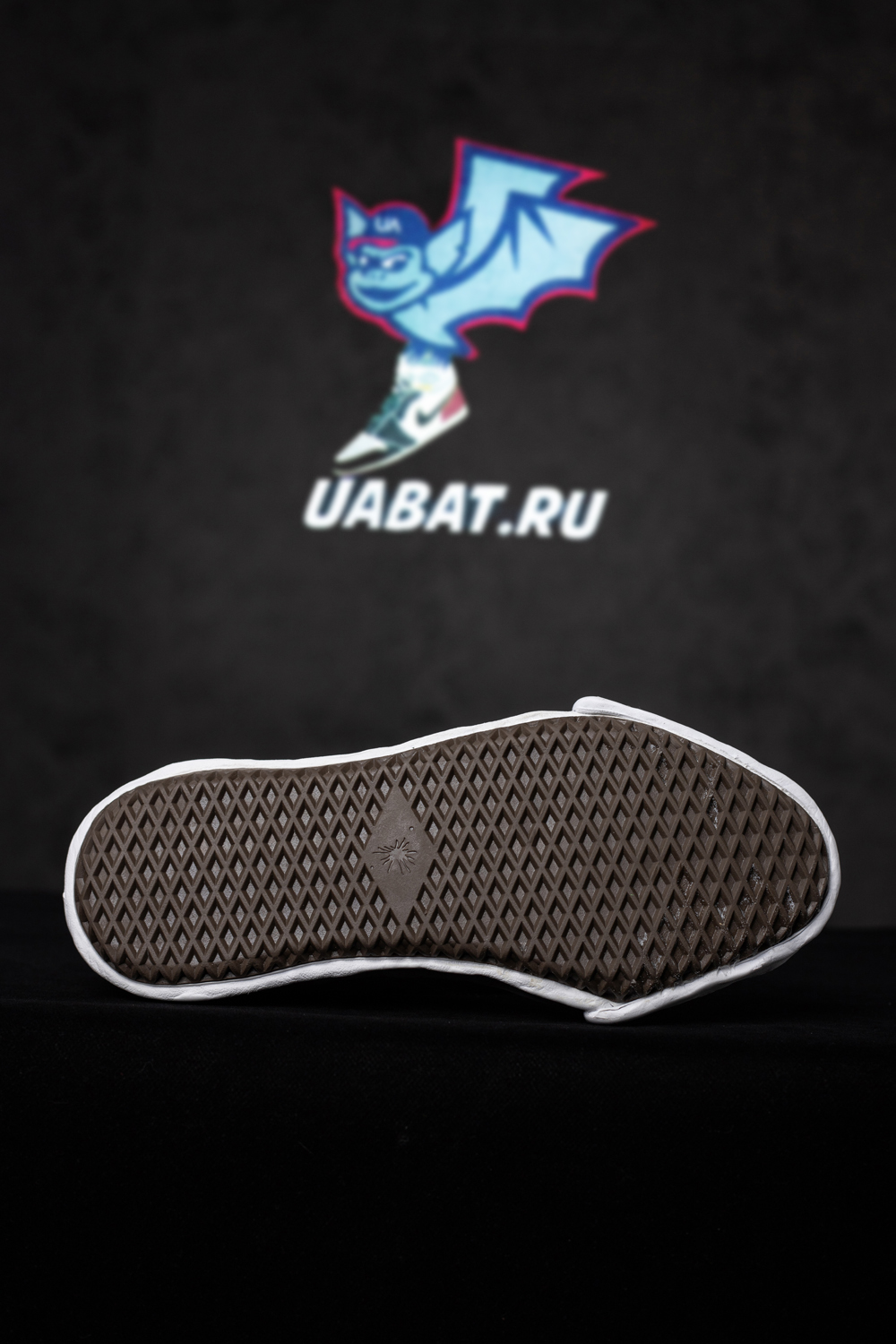 Ma*s*n mihara yasuhiro hank og sole canvas low white