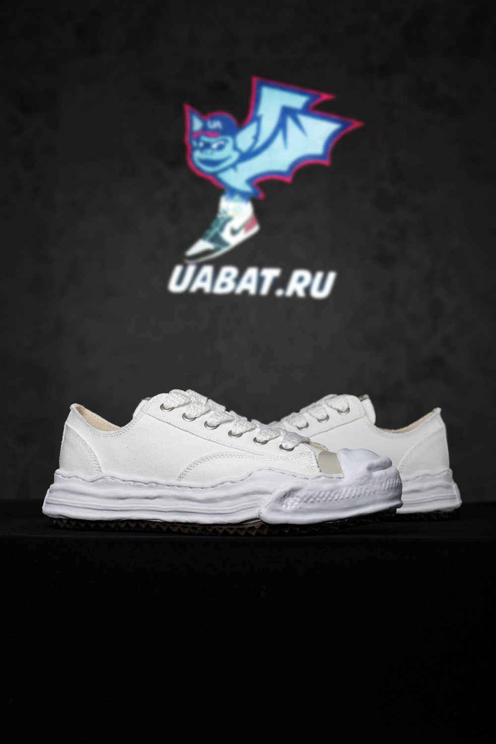 Ma*s*n mihara yasuhiro hank og sole canvas low white