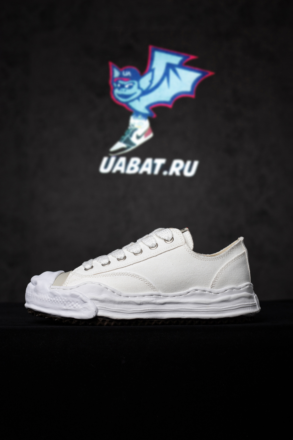 Ma*s*n mihara yasuhiro hank og sole canvas low white