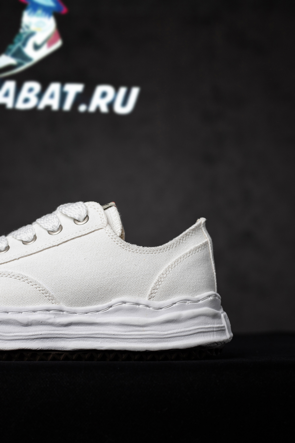 Ma*s*n mihara yasuhiro hank og sole canvas low white