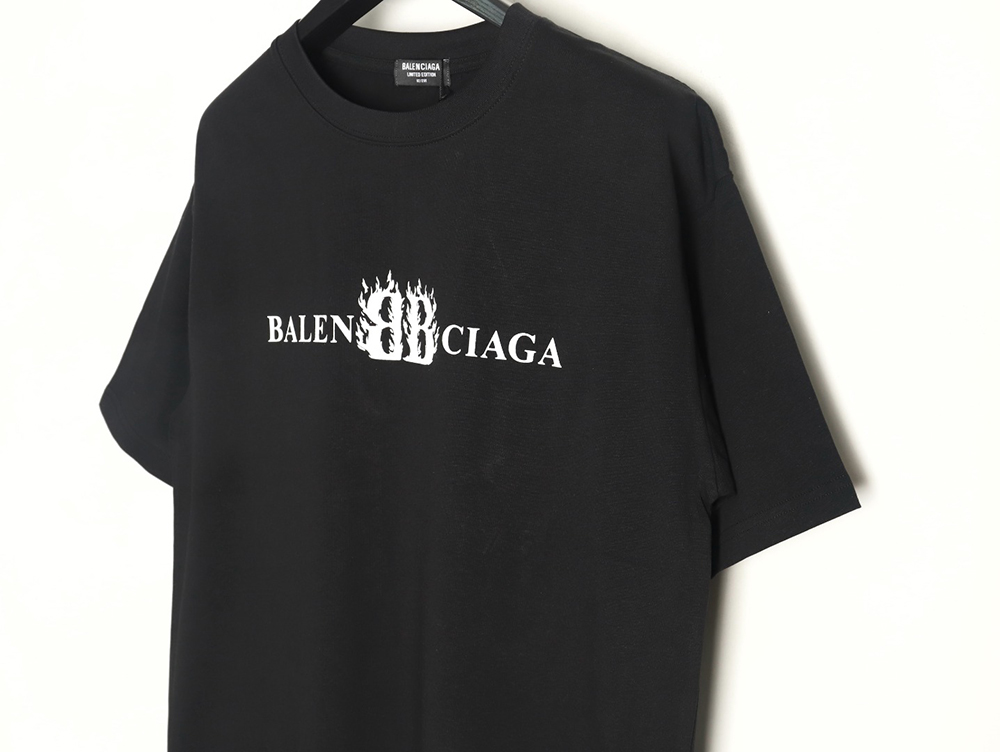 Ba*len*cia*ga flame double b letter print short sleeve tsk1