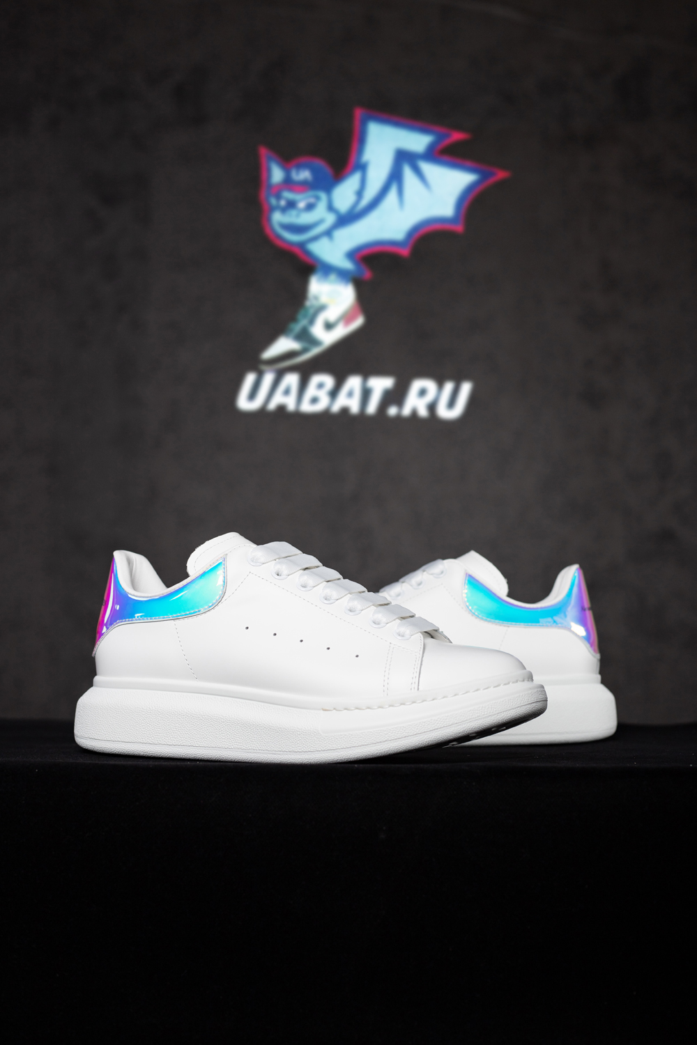 alexander M*Q*en oversized sneaker 