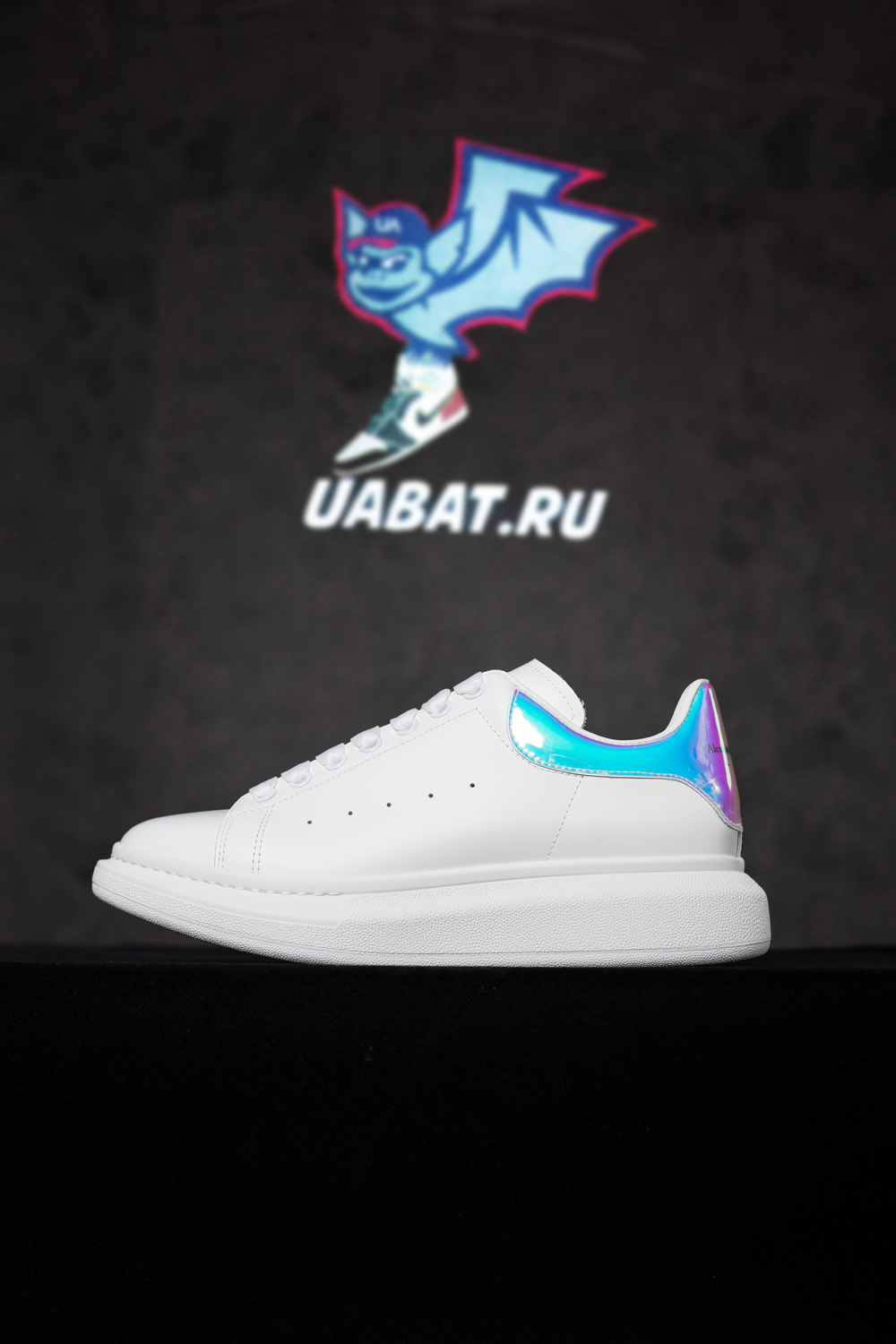 alexander M*Q*en oversized sneaker 