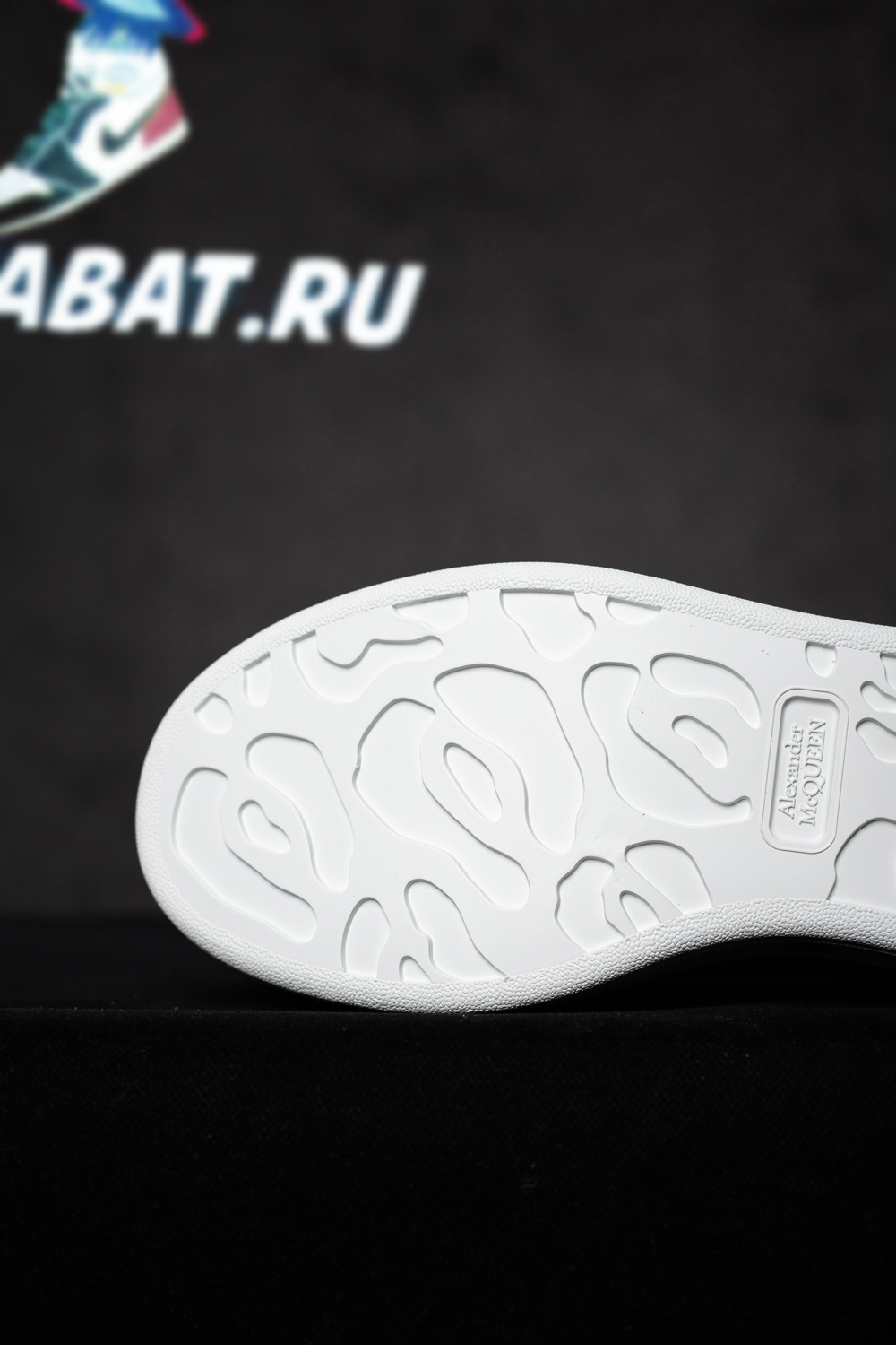 alexander M*Q*en oversized sneaker 