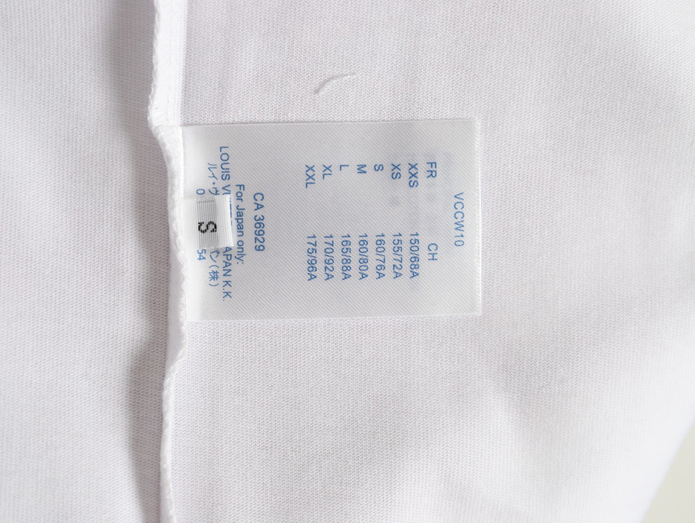 l0*is V*t0n hand-painted graffiti rabbit head print short-sleeve