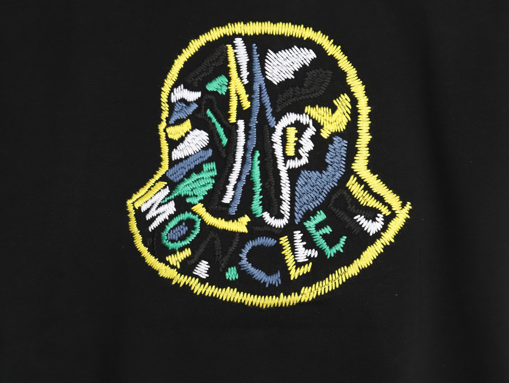 Moncler embroidered logo short sleeve TSK1