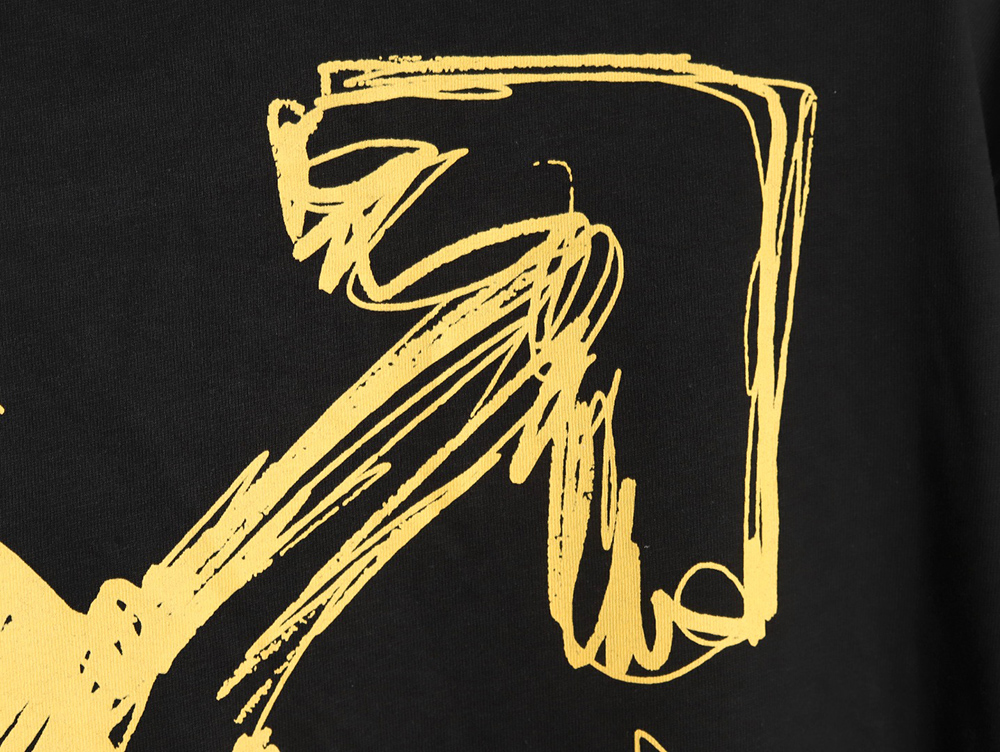 Off White Gold Painted Arrow Short Sleeves