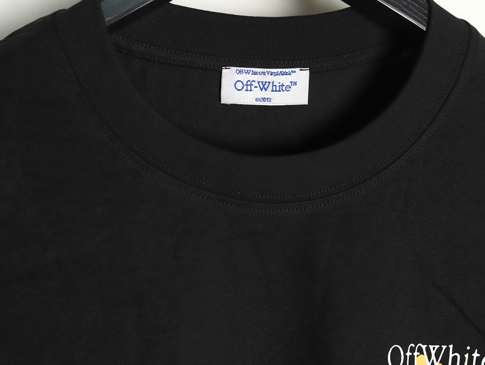 Off White Gold Painted Arrow Short Sleeves