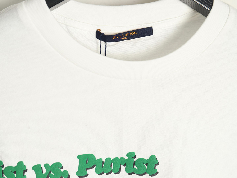 l0*is V*t0n green foam lettering round neck short-sleeved t-shirt