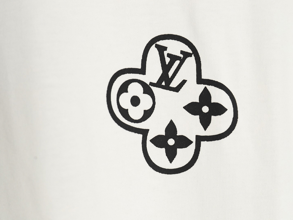 l0*is V*t0n back chain circle print short sleeve t-shirt