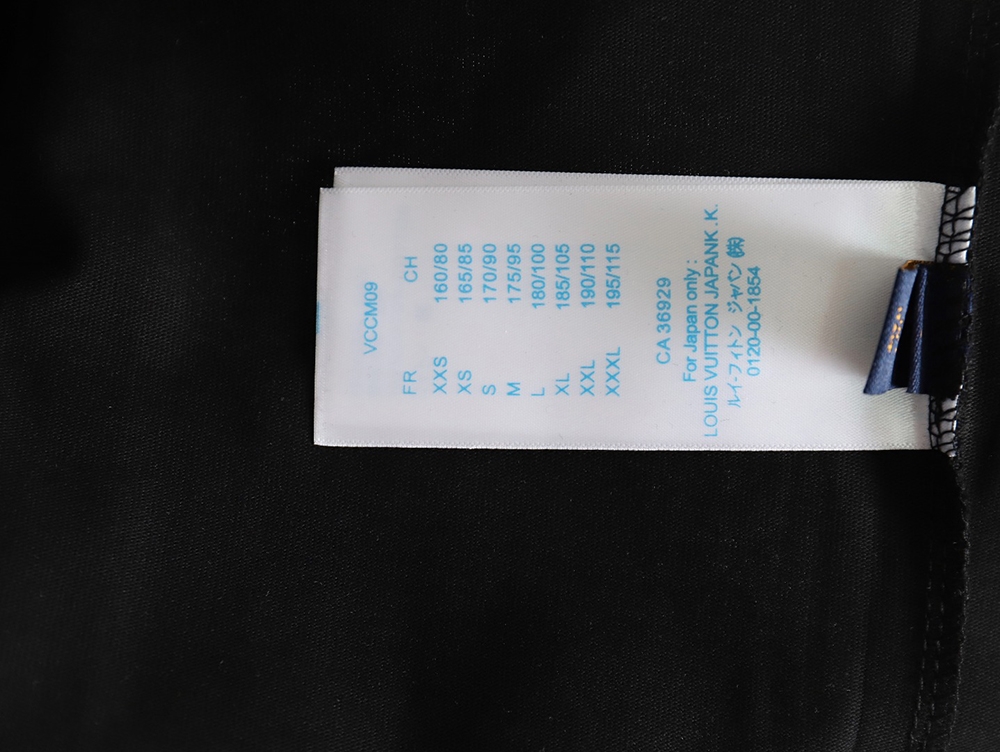 l0*is V*t0n back chain circle print short sleeve t-shirt