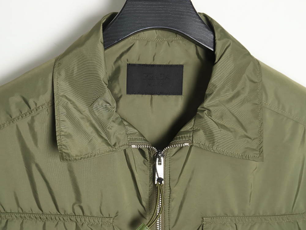 Pra*a minimalist double pocket short sleeve shirt