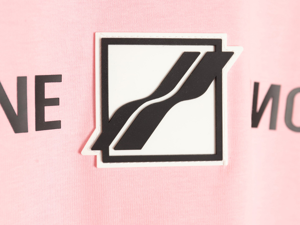 We11 Done leather label silicone 3D print short-sleeved T-shirt