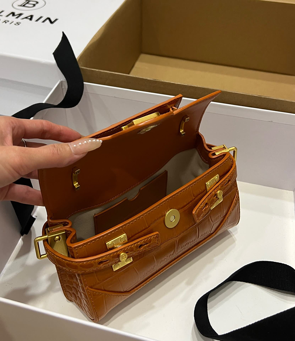 Balmain B-Buzz 19 Bags L014F8 19*12*7.5cm