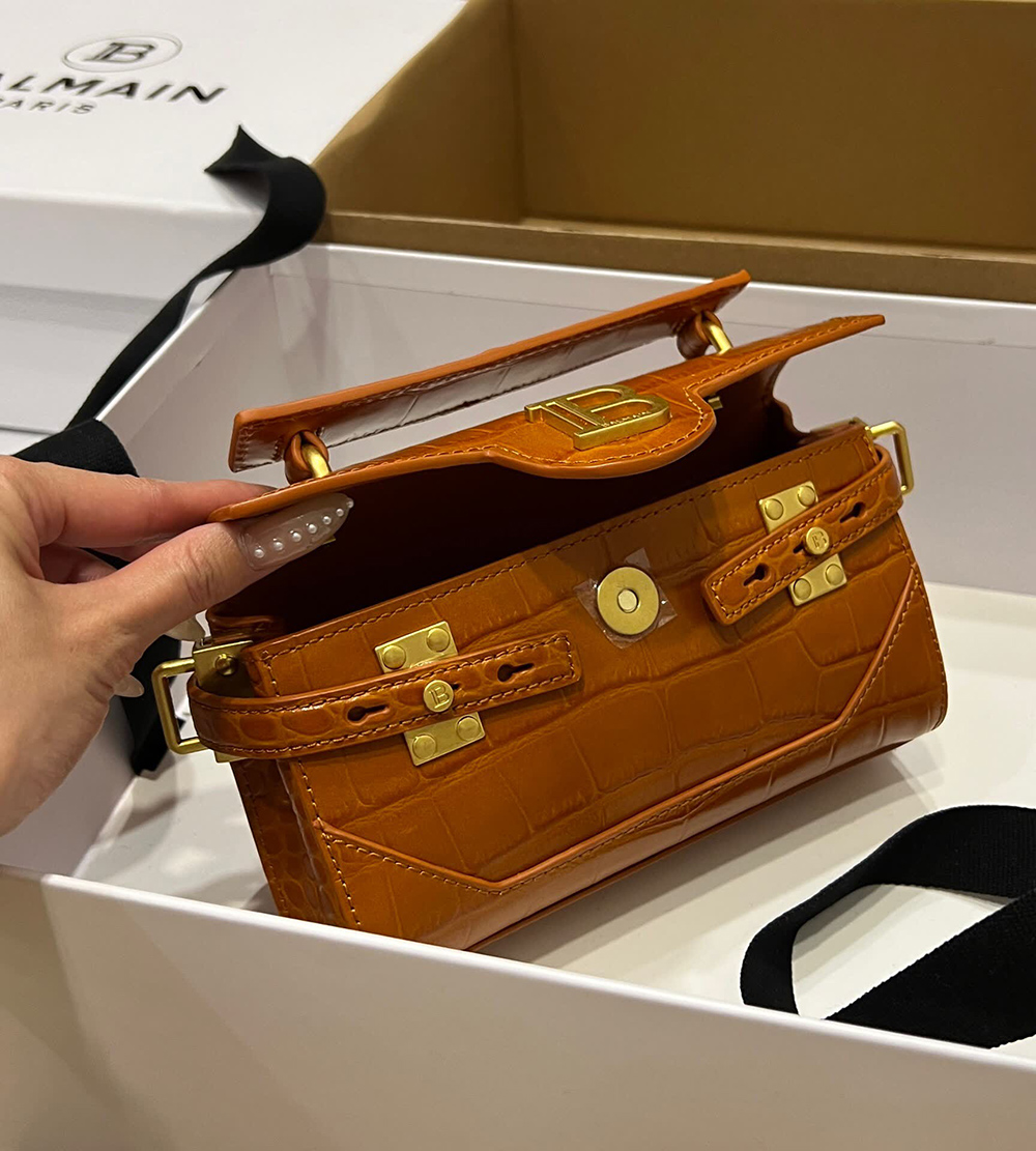 Balmain B-Buzz 19 Bags L014F8 19*12*7.5cm