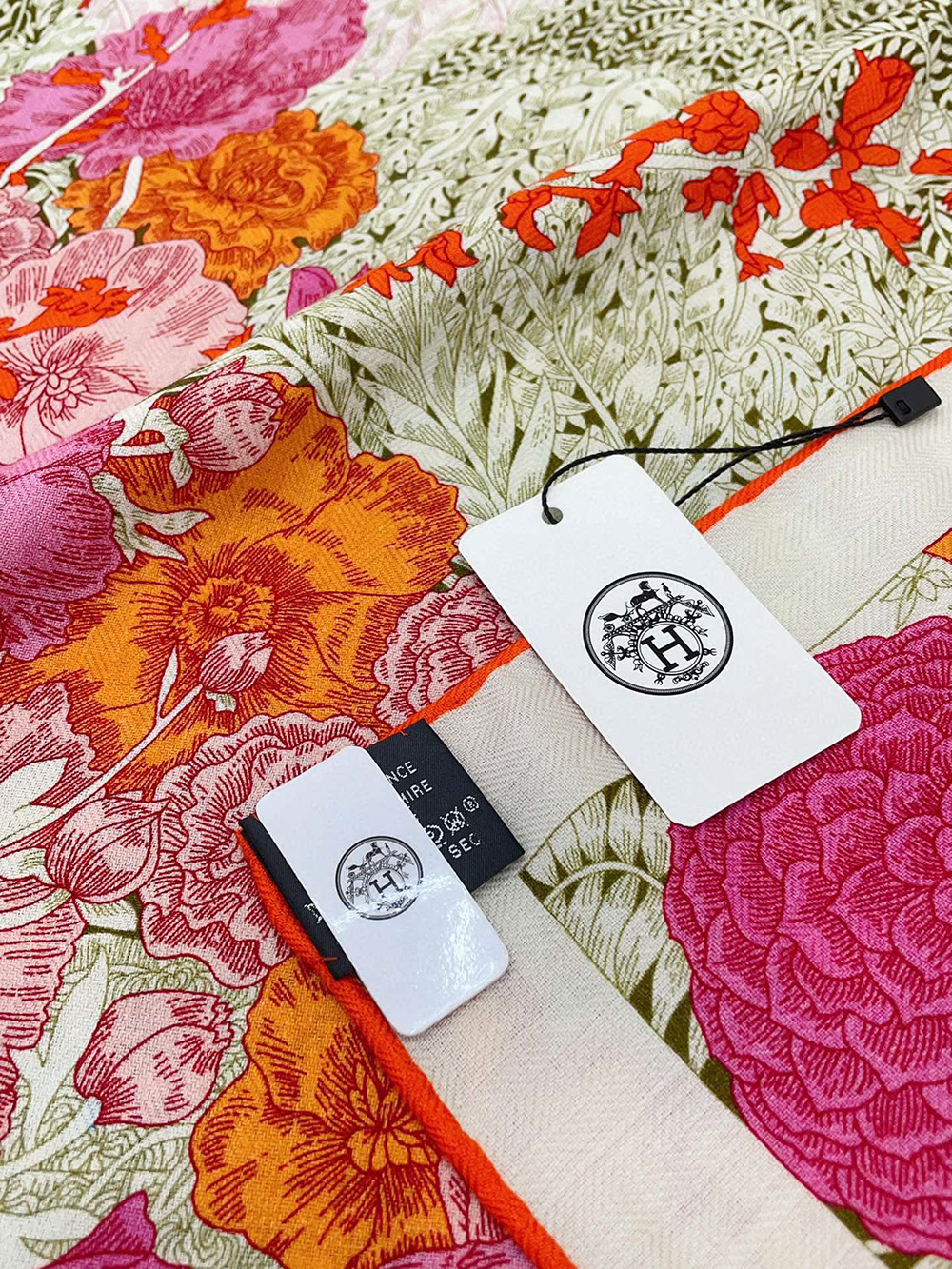 H**mes retour a la nature shawl 140*140cm