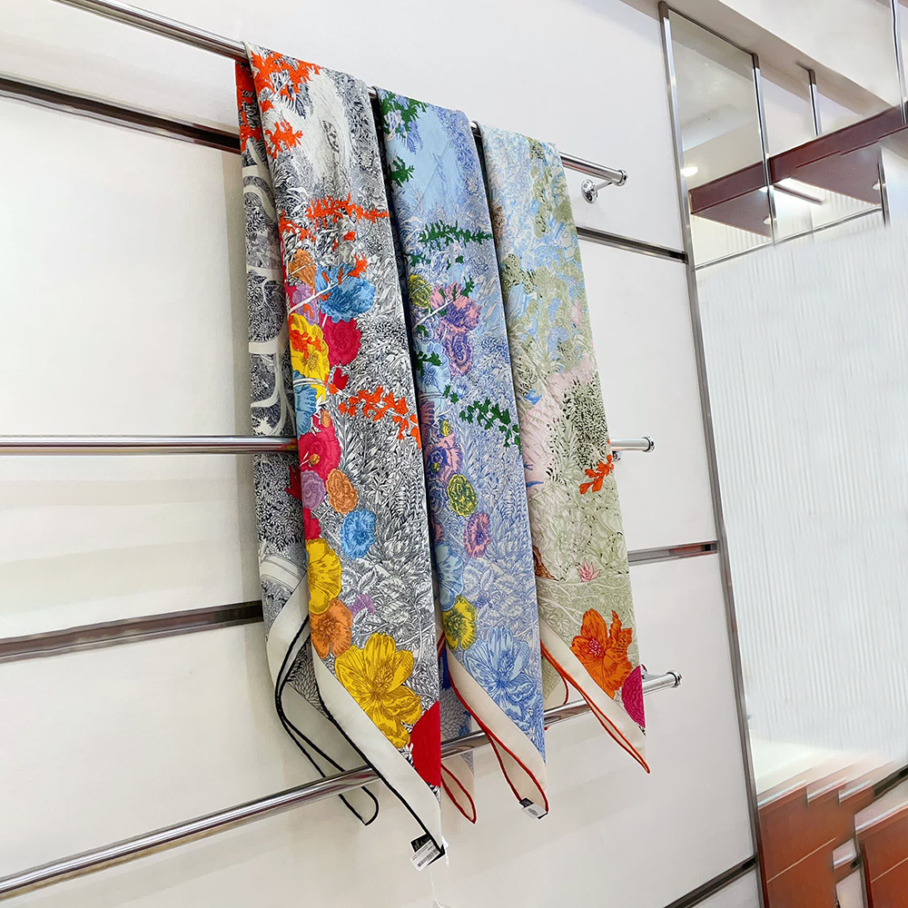 H**mes retour a la nature shawl 140*140cm