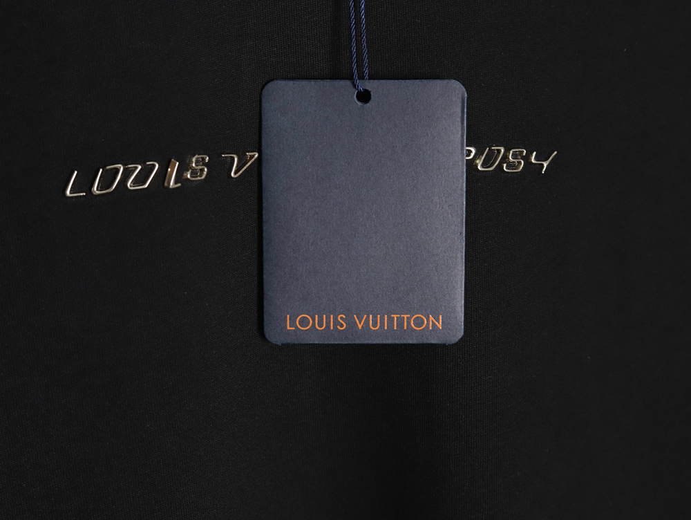 l0*is V*t0n hardware metal functional short-sleeved t-shirt