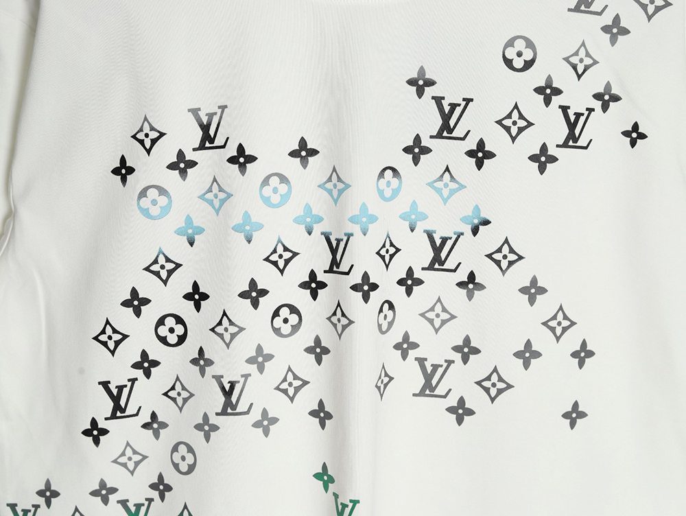 l0*is V*t0n gradient digital print short sleeve t-shirt