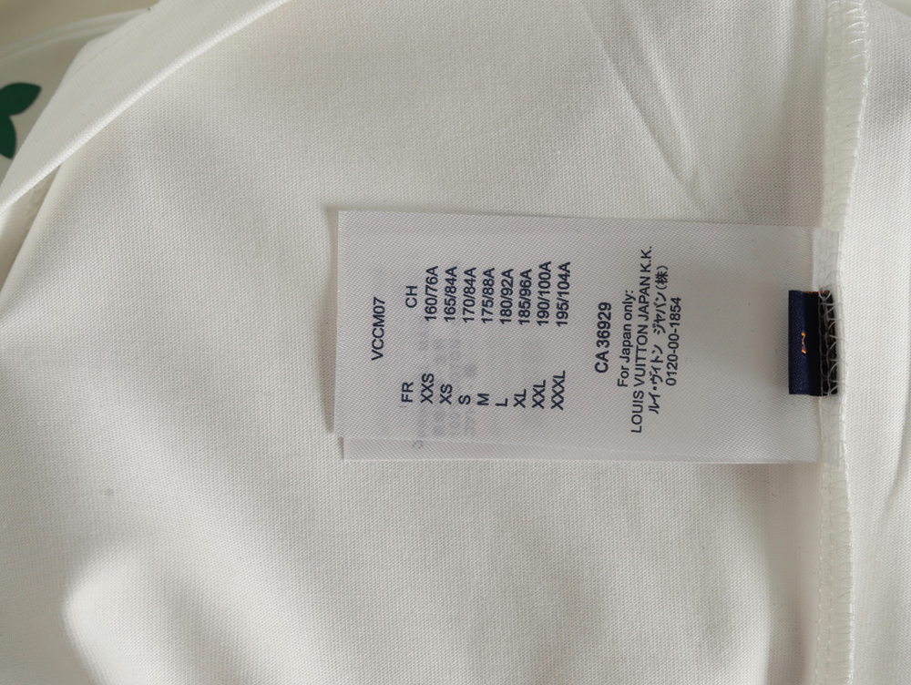 l0*is V*t0n gradient digital print short sleeve t-shirt