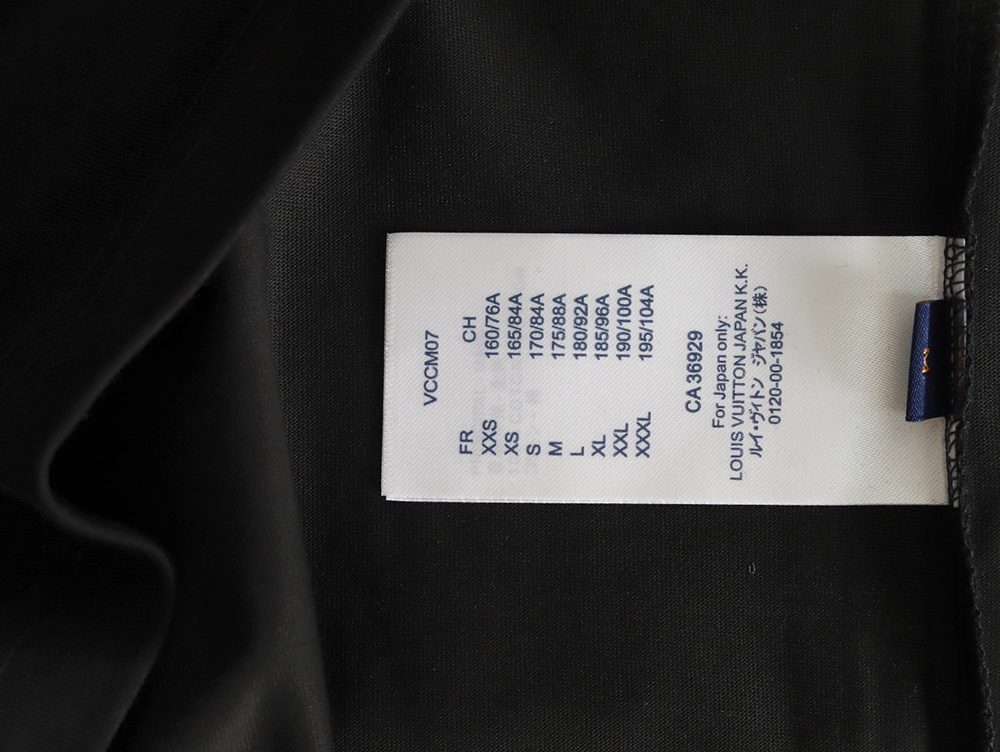 l0*is V*t0n gradient digital print short sleeve t-shirt tsk1