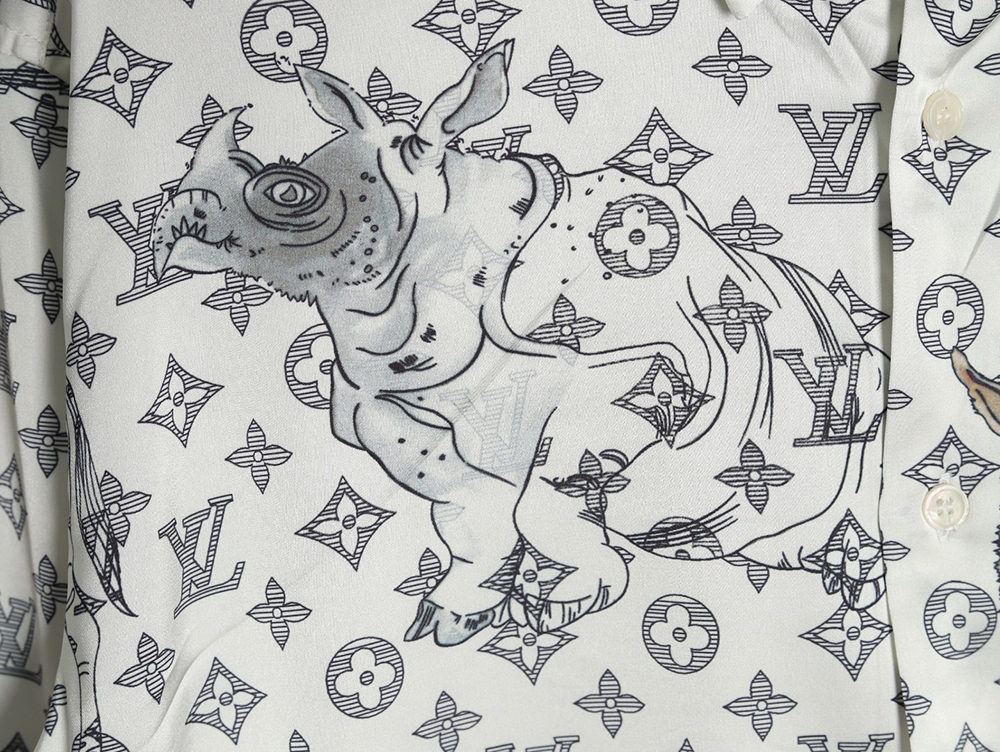 l0*is V*t0n zoo limited edition long sleeve shirt