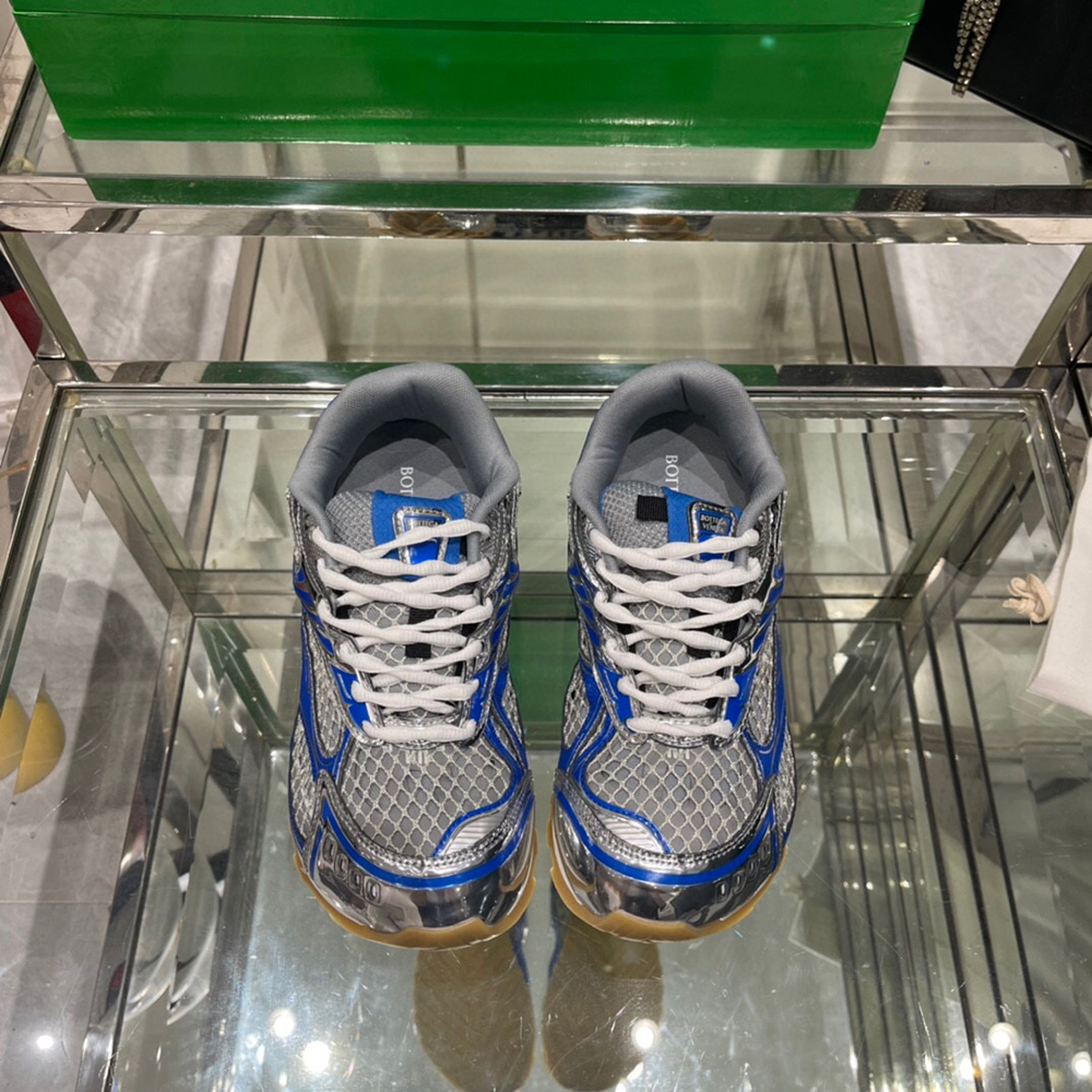 bo*te*ga Ve*ne*ta orbit runner sneaker 