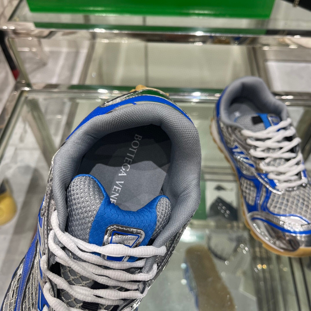 bo*te*ga Ve*ne*ta orbit runner sneaker 