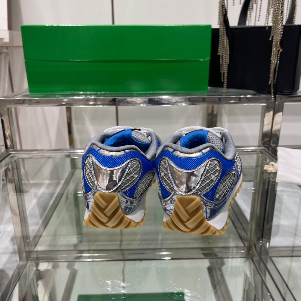 bo*te*ga Ve*ne*ta orbit runner sneaker 