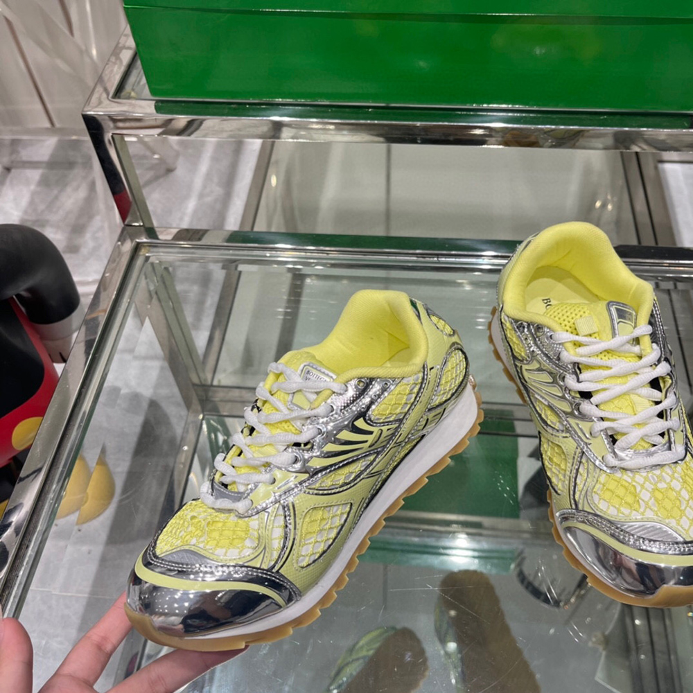 bo*te*ga Ve*ne*ta orbit runner sneaker ''yellow''