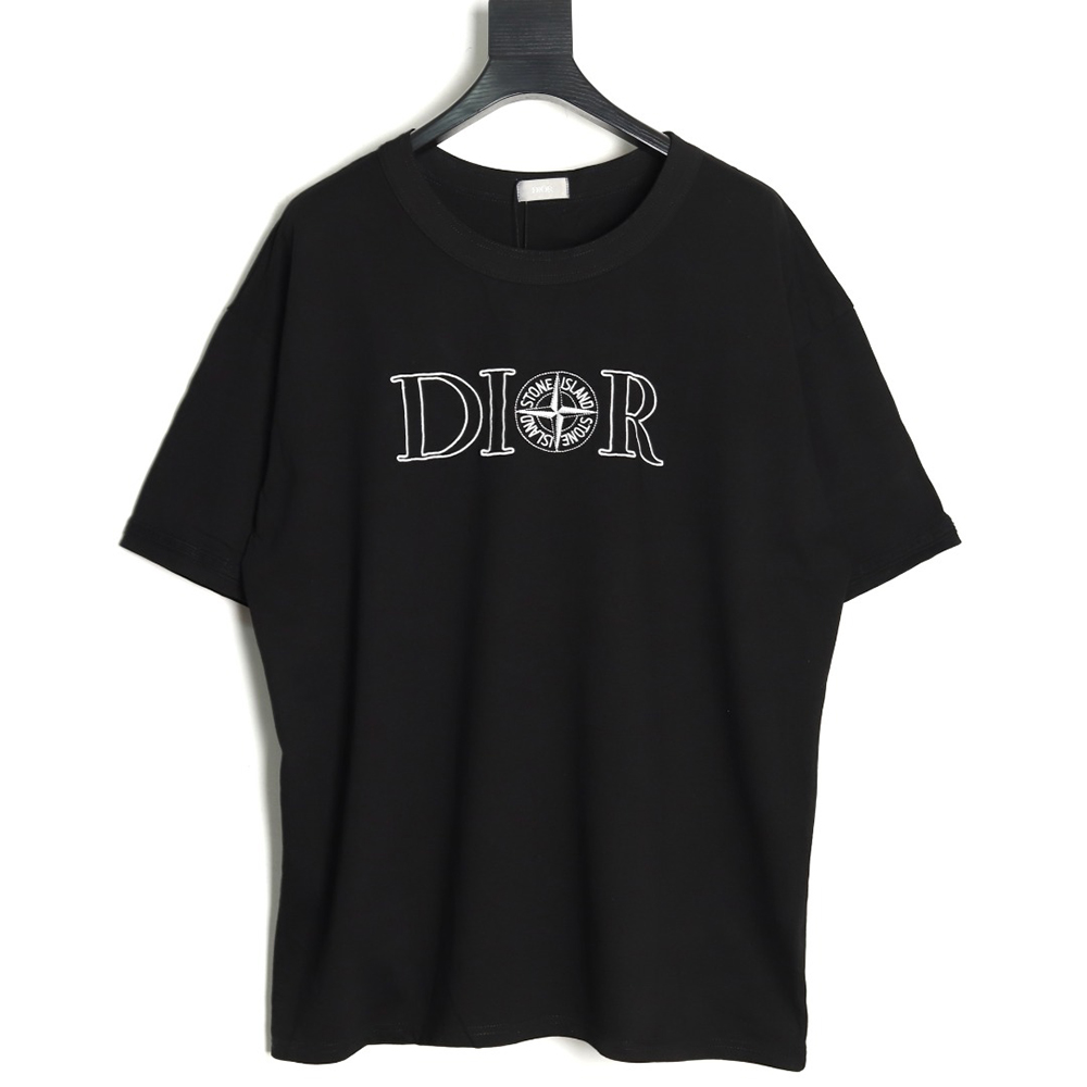 D*or & stone island embroidered letter compass short sleeve t-shirt tsk1