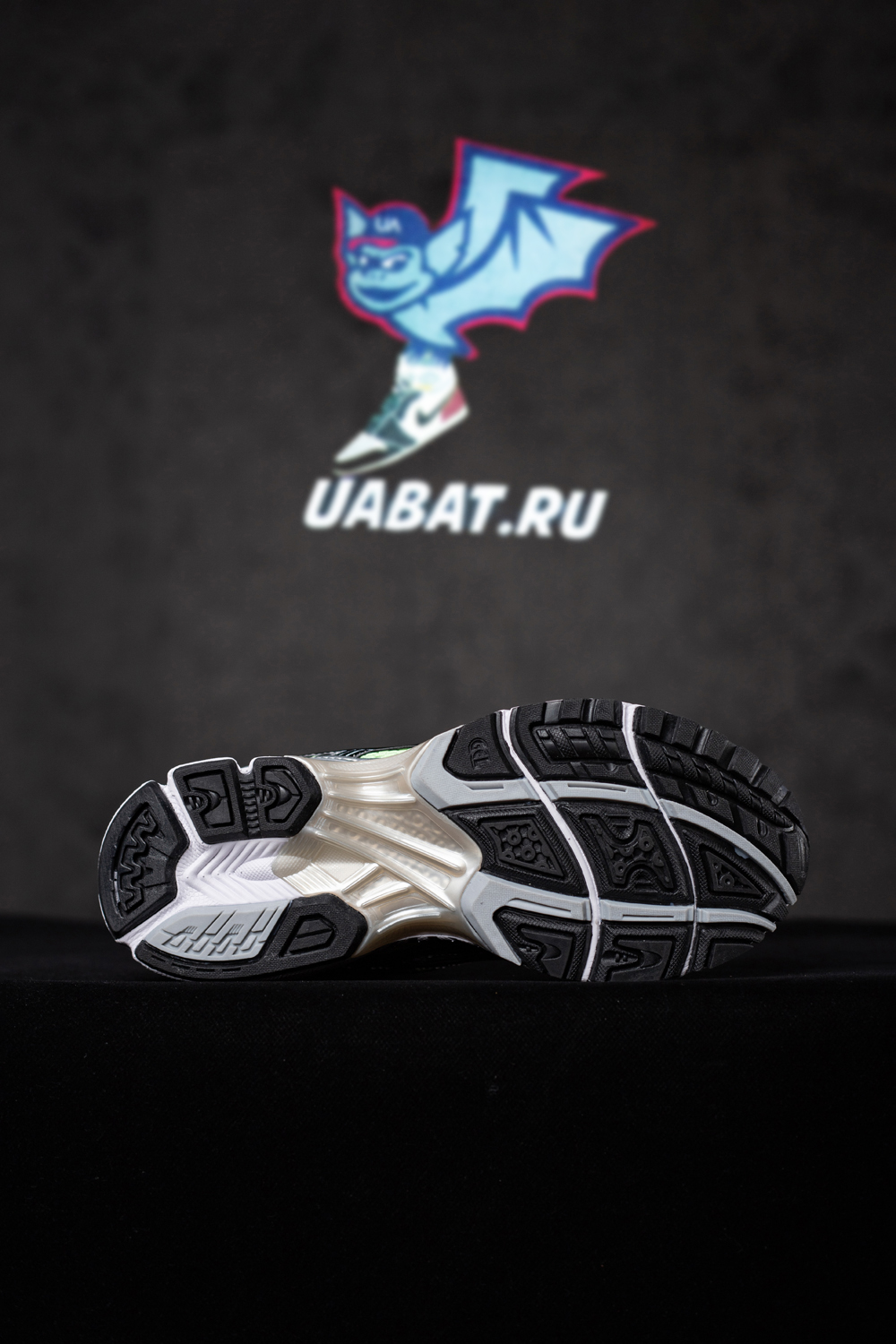 As*ic*s gel kayano 14