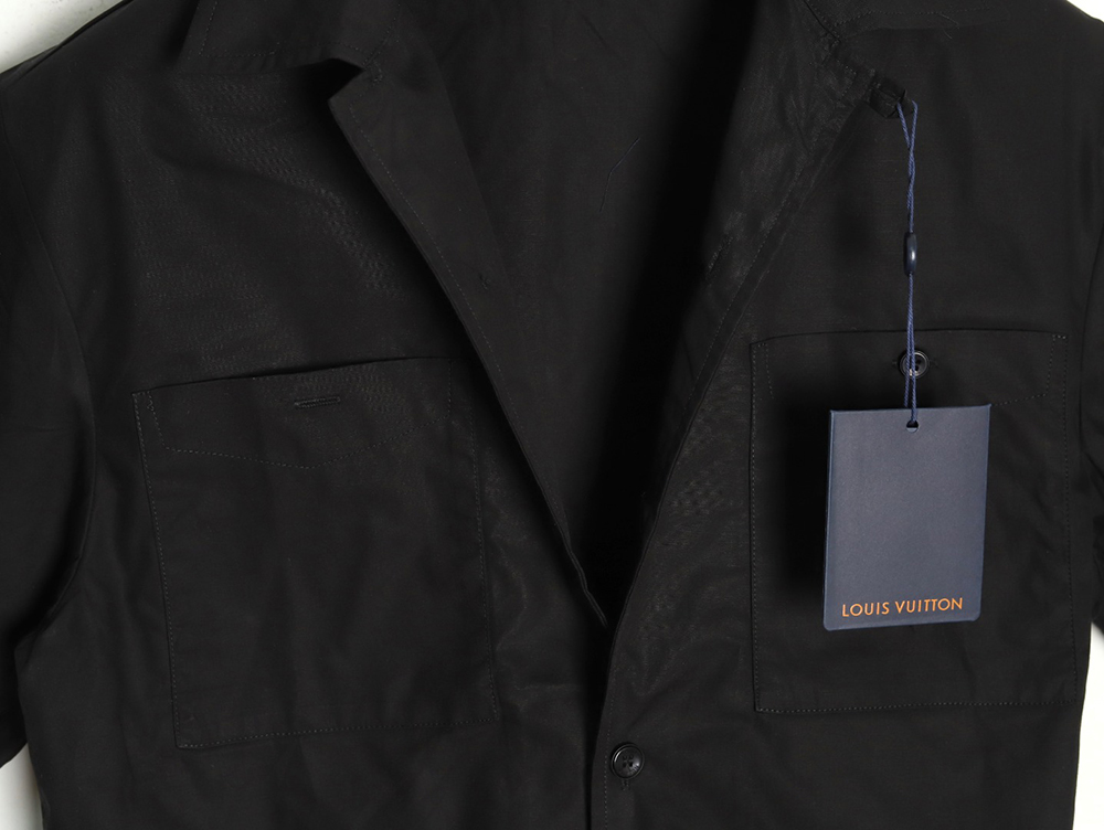 l0*is V*t0n pocket embossed short sleeve shirt tsk1