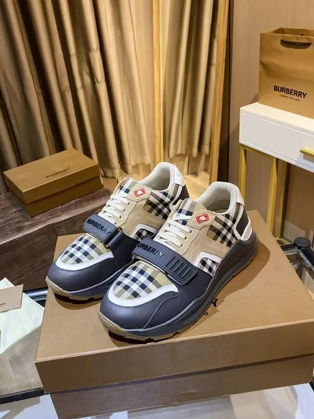 B**rry ramsey vintage check suede leather sneakers