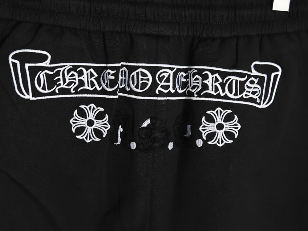 Ch**me He**ts patch embroidered shorts