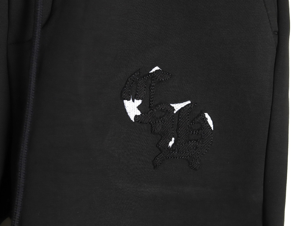 Ch**me He**ts patch embroidered shorts