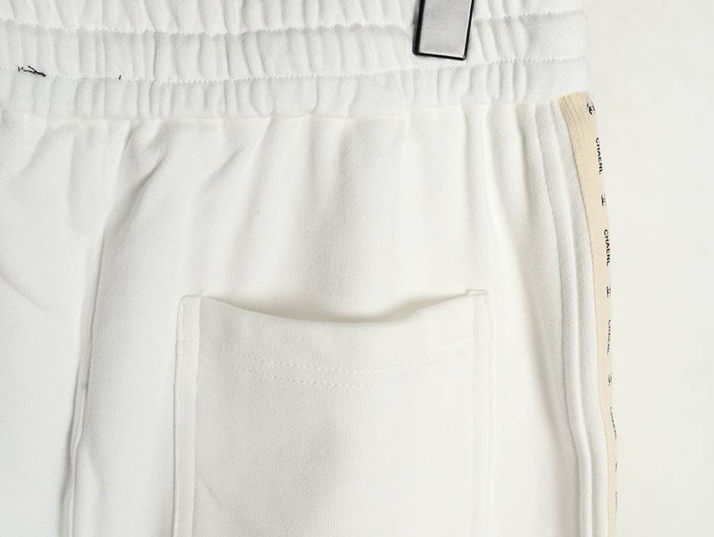 Ch*el logo web shorts