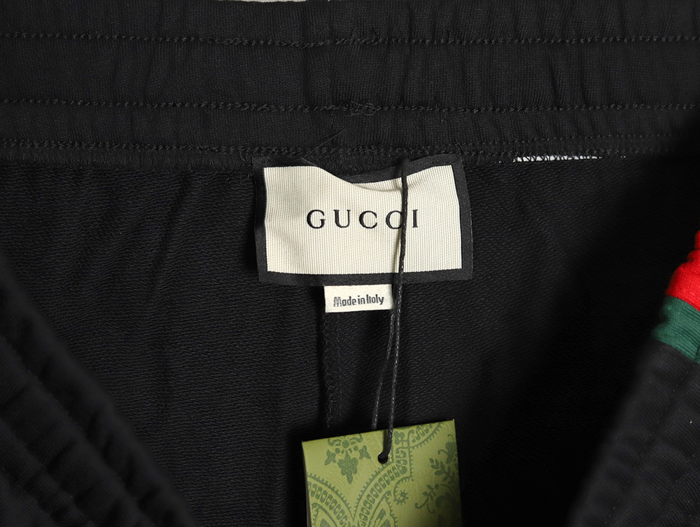 G*u*i side webbing double g embroidered lettering shorts