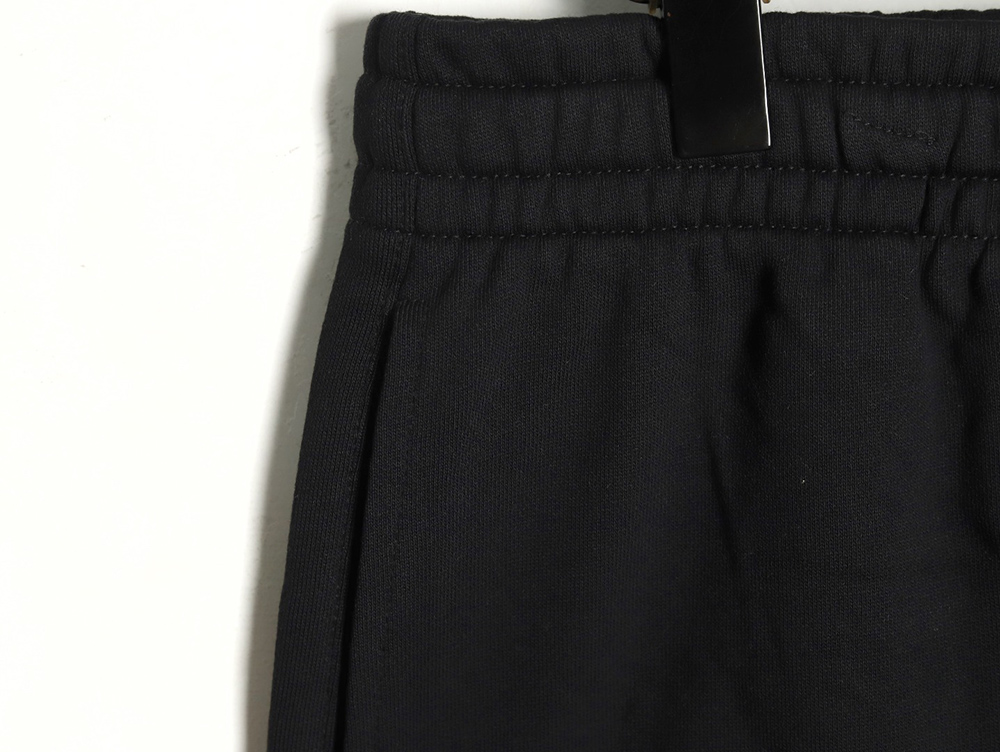 G*u*i side webbing double g embroidered lettering shorts