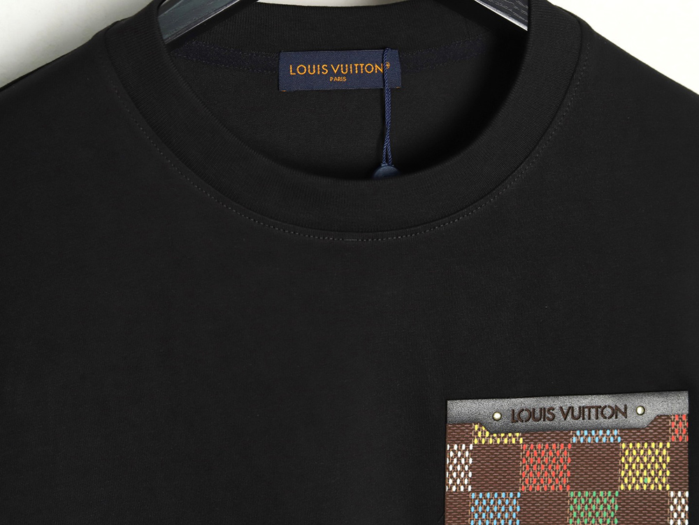 l0*is V*t0n checkerboard leather patches pocket short sleeves tsk1