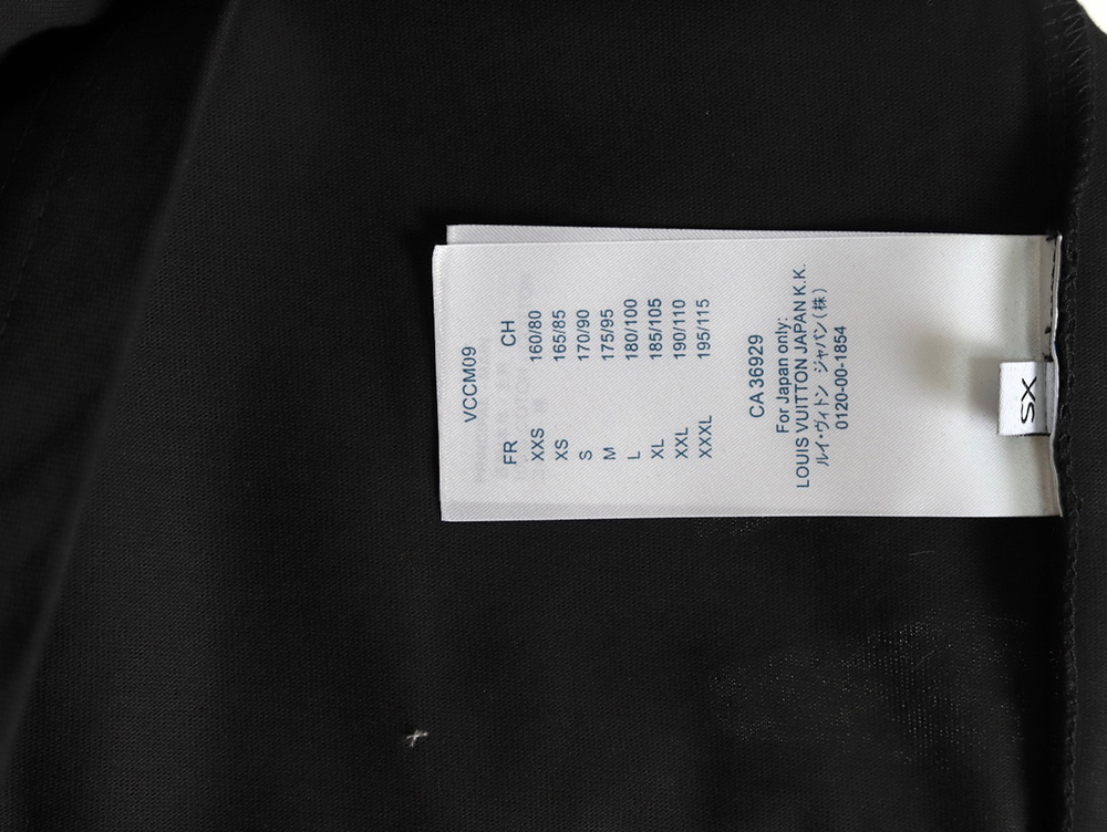 l0*is V*t0n checkerboard leather patches pocket short sleeves tsk1