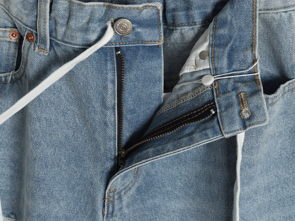 ma*s*n Ma*i*la masking paper white tape ripped five-point denim shorts